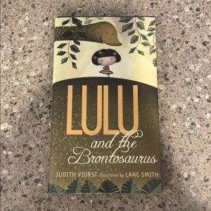Lulu and the brontosaurus book